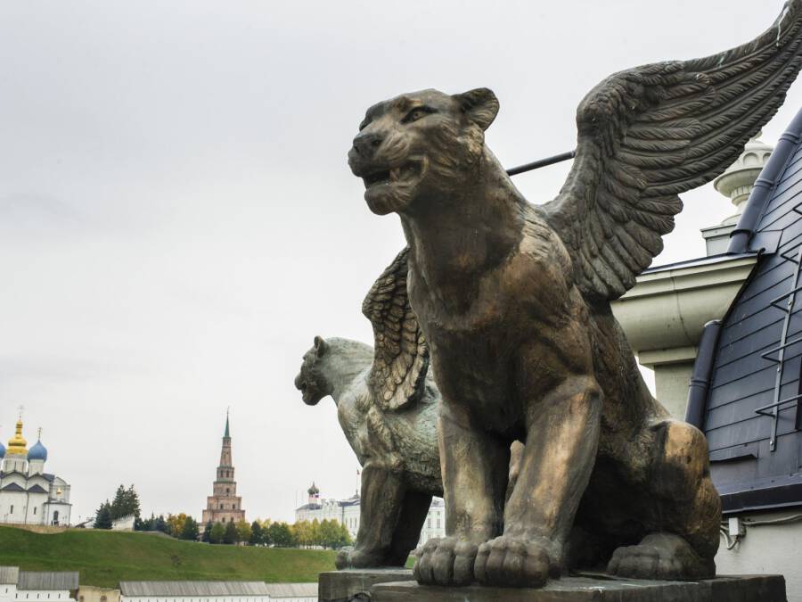 Почему белый крылатый барс стал символом Татарстана?